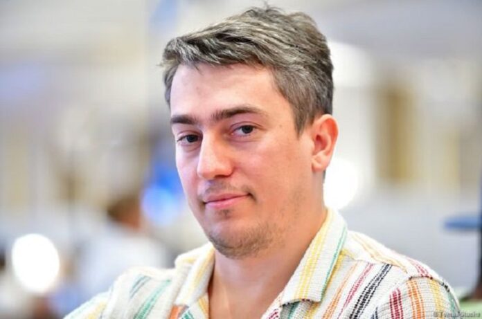 plesuv-poker