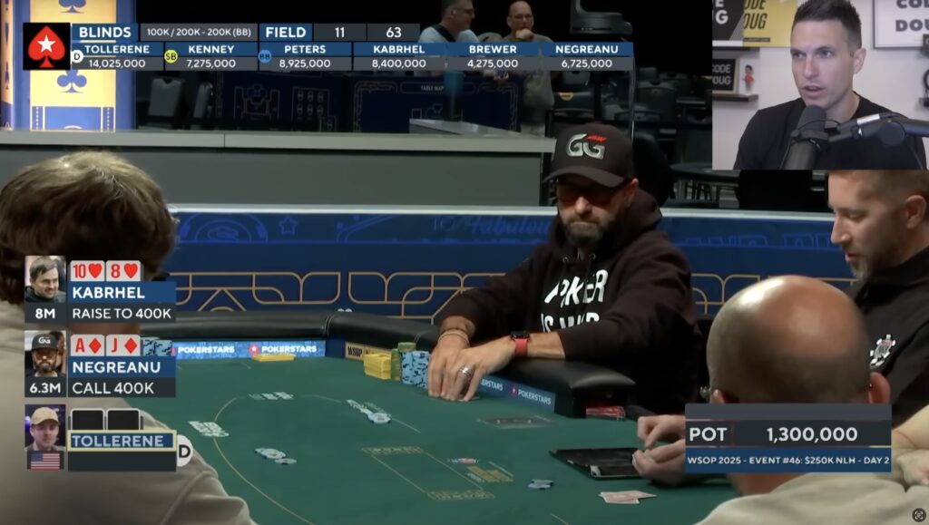Auch Daniel Negreanu trifft mit AJo den Flop
